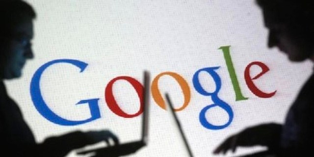 Làm nhân viên cho Google hay Facebook sướng hơn?